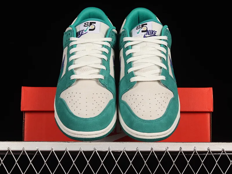All Categories Nk SB Dunk Series Nk SB Dunk Low Low-top sneakers Foreign trade version Nk SB Dunk Low "85" Gray-green double hook SB low-top sports and leisure sneakers DO9457-101